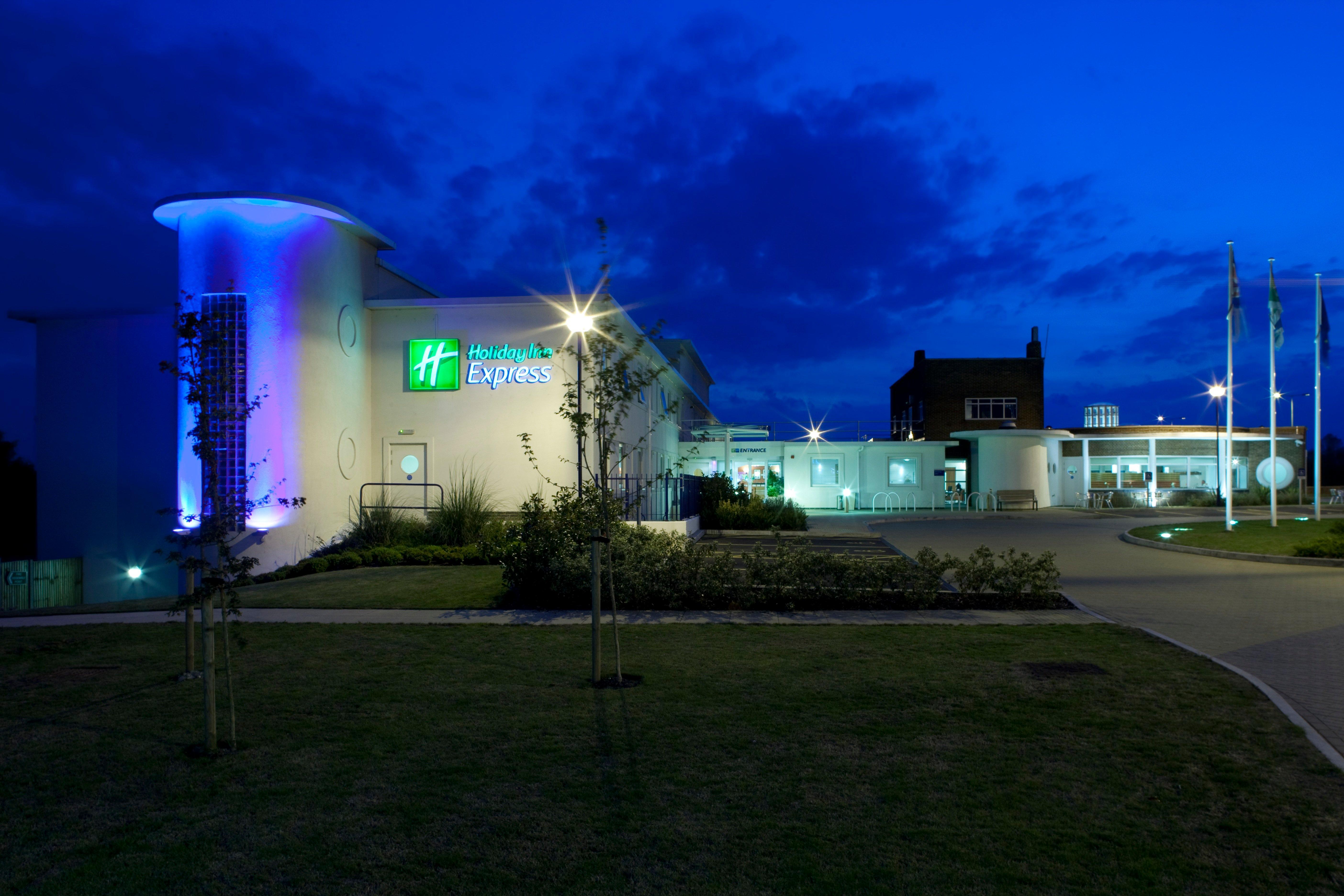 Holiday Inn Express Ramsgate - Minster By Ihg Екстер'єр фото