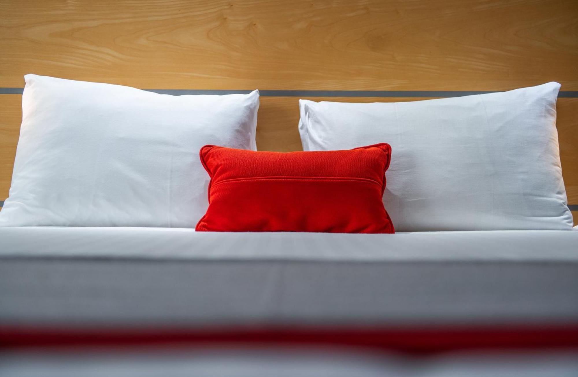 Holiday Inn Express Ramsgate - Minster By Ihg Екстер'єр фото