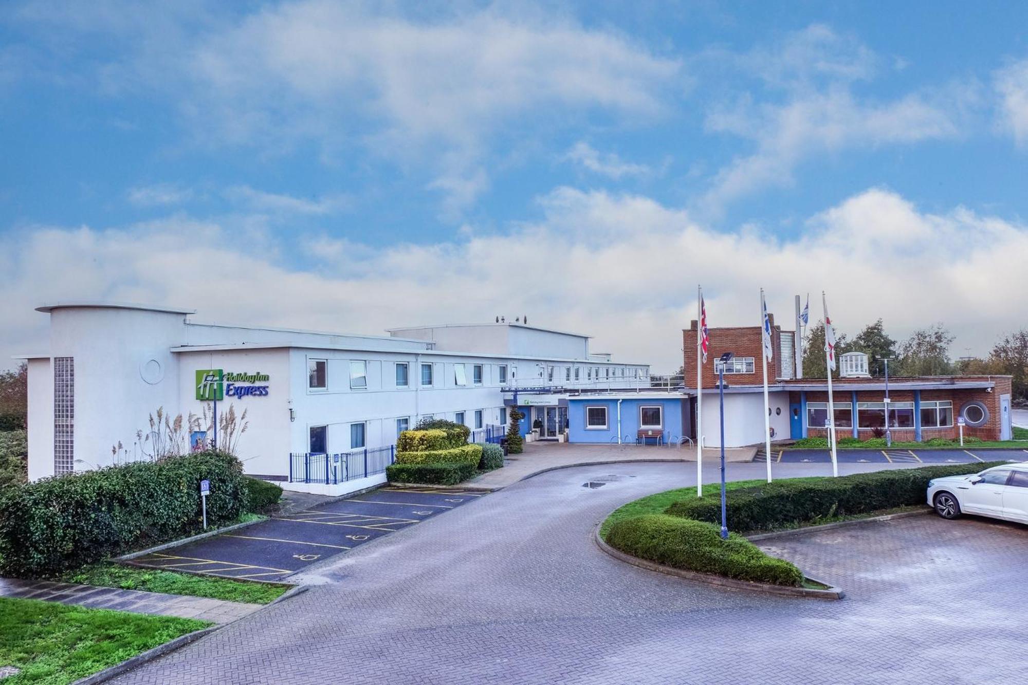 Holiday Inn Express Ramsgate - Minster By Ihg Екстер'єр фото