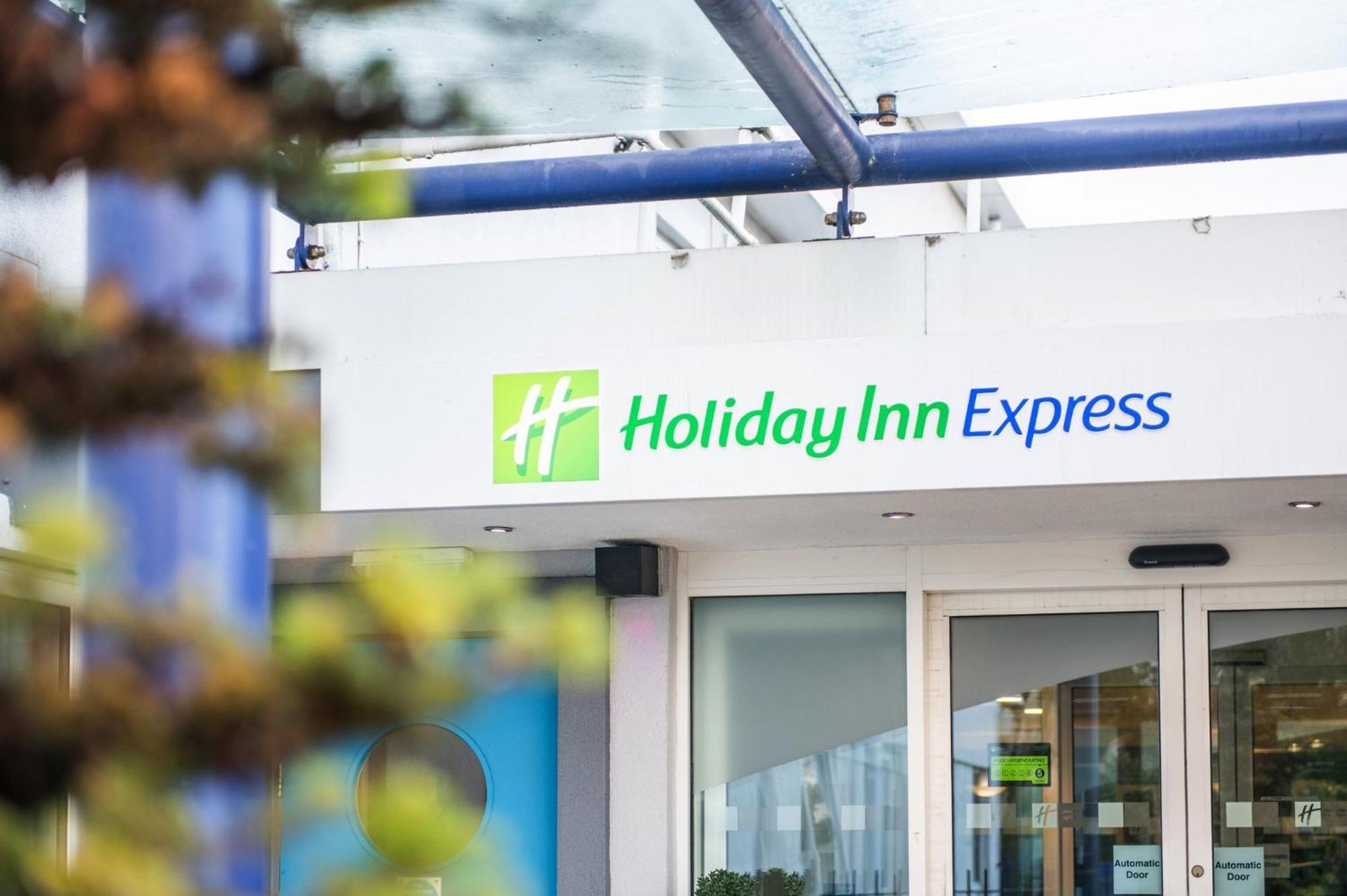Holiday Inn Express Ramsgate - Minster By Ihg Екстер'єр фото