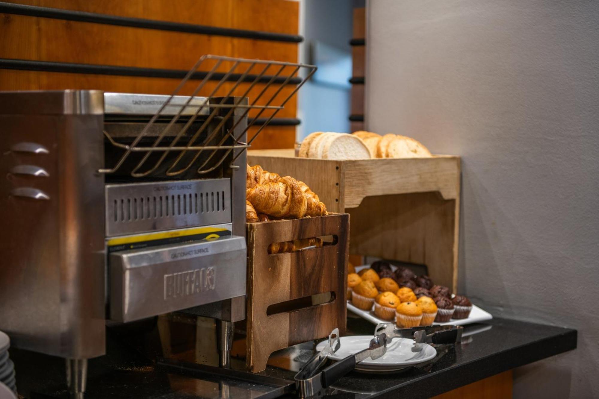 Holiday Inn Express Ramsgate - Minster By Ihg Екстер'єр фото