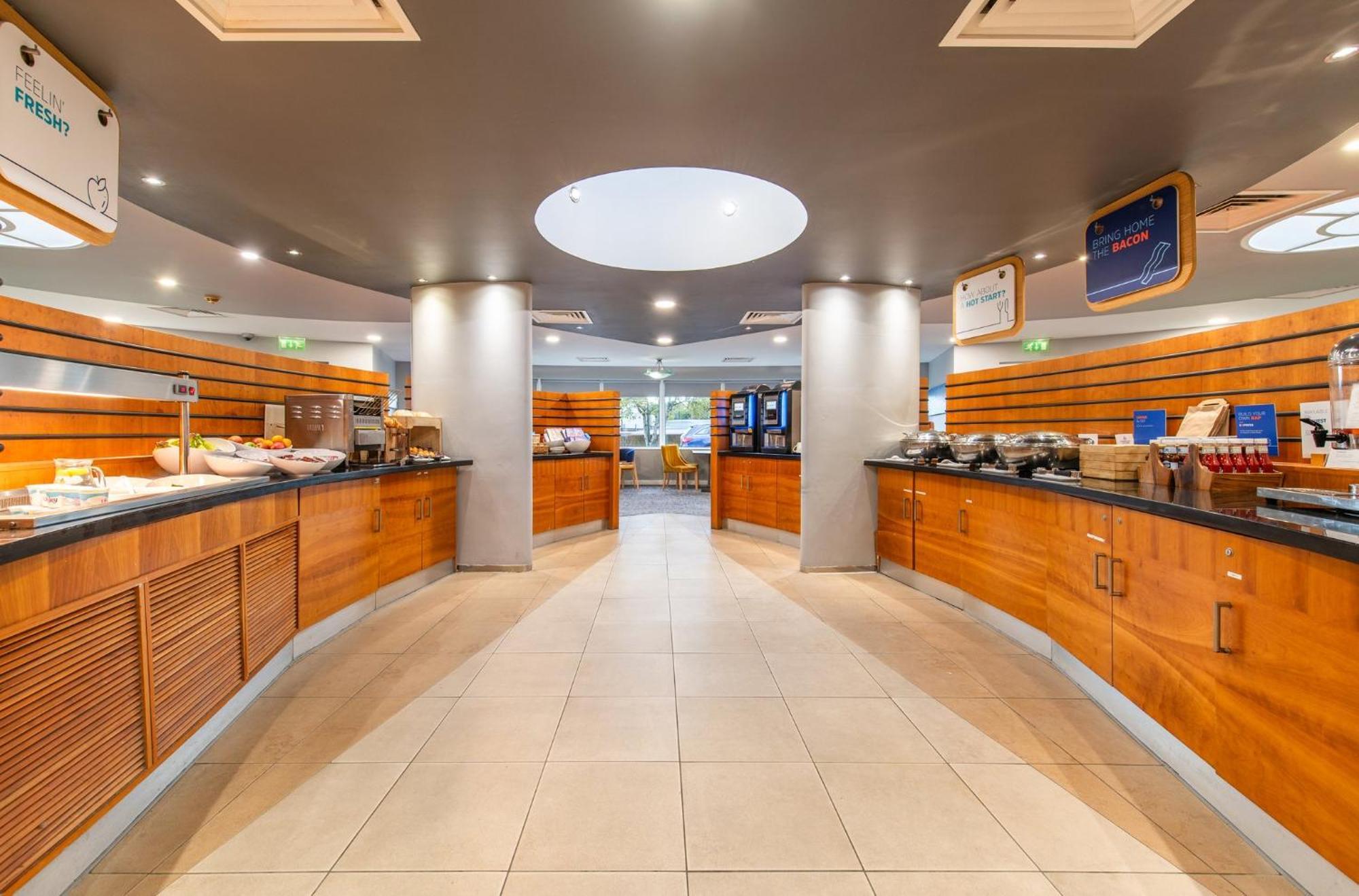 Holiday Inn Express Ramsgate - Minster By Ihg Екстер'єр фото