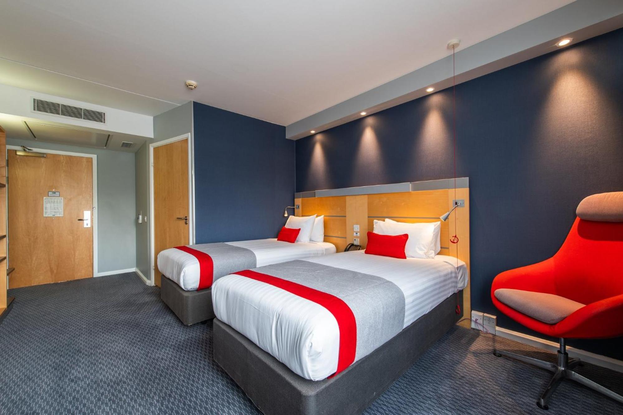 Holiday Inn Express Ramsgate - Minster By Ihg Екстер'єр фото