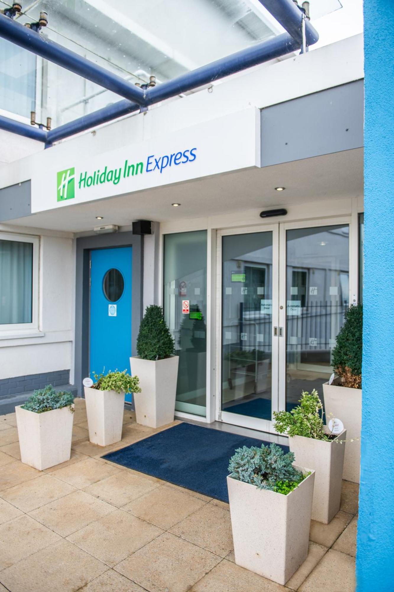 Holiday Inn Express Ramsgate - Minster By Ihg Екстер'єр фото