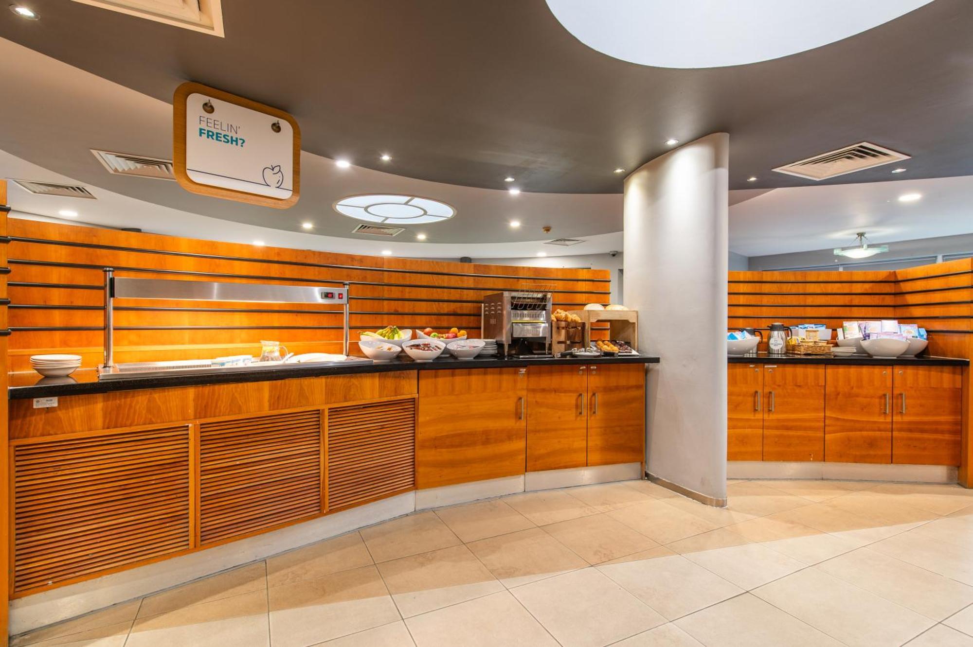 Holiday Inn Express Ramsgate - Minster By Ihg Екстер'єр фото