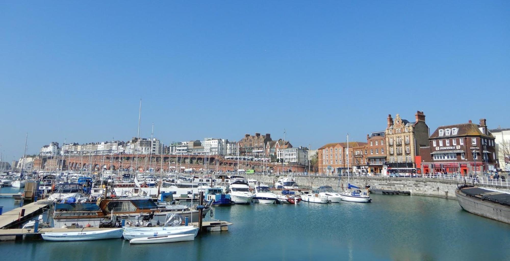 Holiday Inn Express Ramsgate - Minster By Ihg Екстер'єр фото