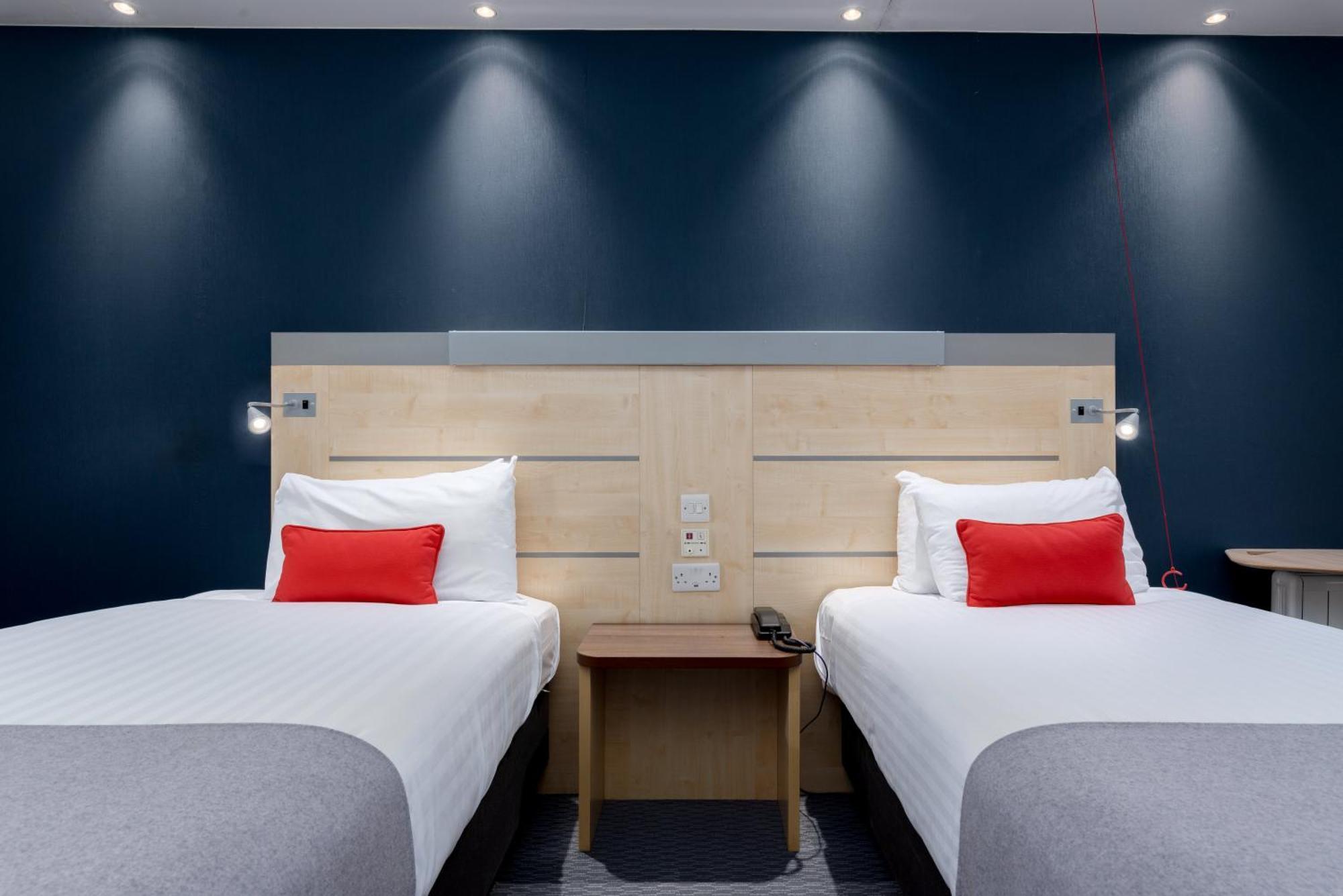 Holiday Inn Express Ramsgate - Minster By Ihg Екстер'єр фото