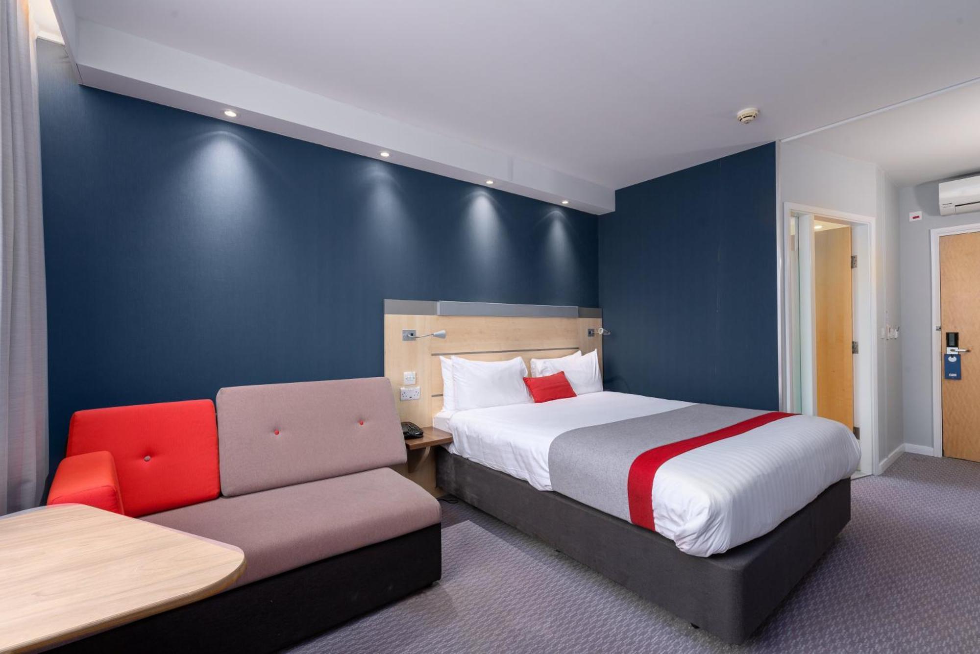 Holiday Inn Express Ramsgate - Minster By Ihg Екстер'єр фото
